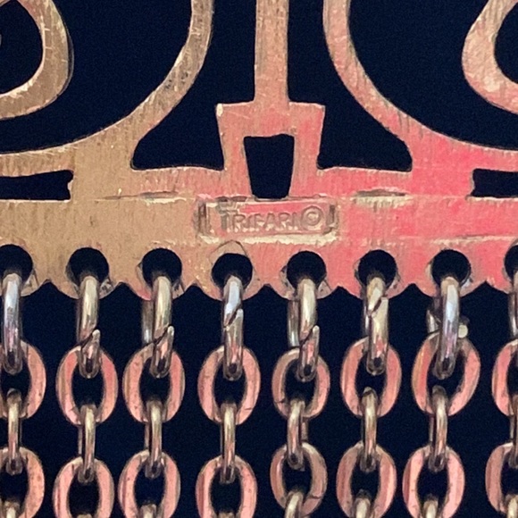 Designers Dream, Vintage Trifari Love Birds with chain fringe, gold tone. - Picture 5 of 16